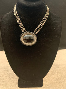 Black round stone necklace
